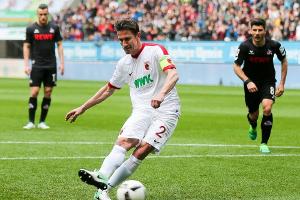 Verhaegh erhält Freigabe für Wechsel nach Wolfsburg