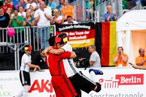 Blindenfußball-EM in Berlin: Deutschland mit Auftaktsieg gegen Italien