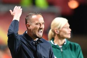 Ebola-Spruch: Englands Frauen-Trainer Sampson in Bedrängnis