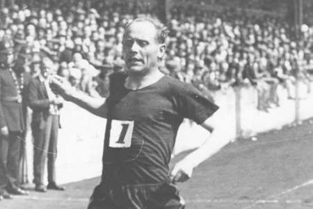 In den 1920er Jahren triumphierte Karel Nurmi auf den Langstrecken. In Antwerpen, Paris und Amsterdam gewann der Finne neun ...