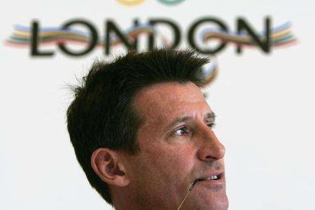 Auf Zatopeks Spuren wandelte in den 80er Jahren der Brite Sebastian Coe, der über die Mitteldistanzen 800m und 1500m 1980 un...