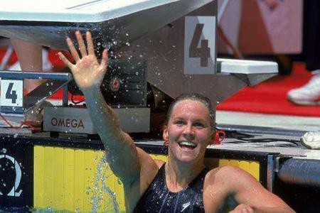 Schwimmer sammeln ja bekanntlich gerne viele Medaillen.Von 1992 bis 2004 gewann Jenny Thompson zwölfmal Edelmetall - sieben ...