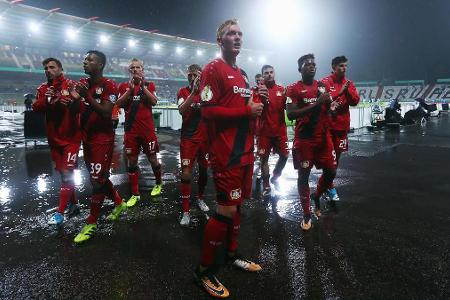 Neuzugänge: Sven Bender (12,5 Mio.), Dominik Kohr (2 Mio.) - Abgänge: Hakan Çalhanoğlu (22 Mio.), Javier Hernández (17,8 Mio...