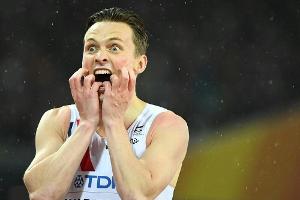 Norweger Warholm holt Gold über 400 m Hürden