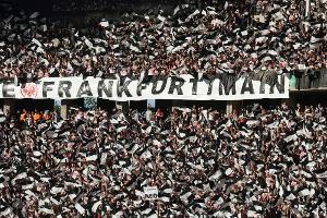 Fans von Eintracht Frankfurt erhalten Fair-Play-Plakette