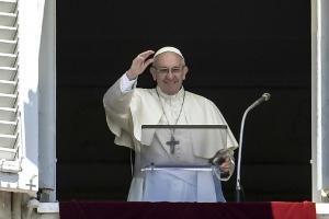 "Heiligster Handschlag": Papst Franziskus empfängt Gladbach im Vatikan