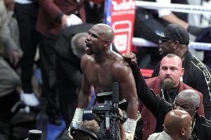 Mayweather gewinnt Mega-Kampf gegen McGregor