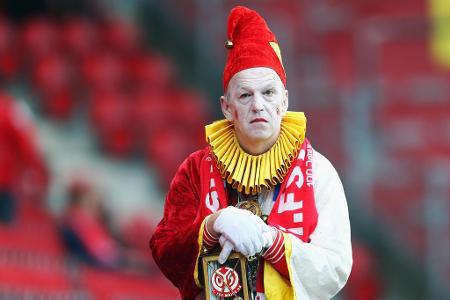3,00 Euro für eine Stadion-Wurst