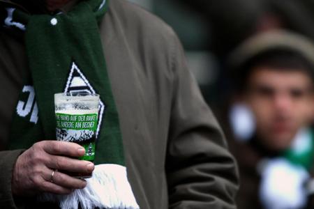3,00 Euro für eine Stadion-Wurst