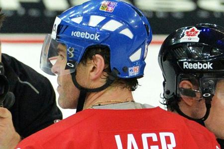 Jagr bei den Flames im Training: 