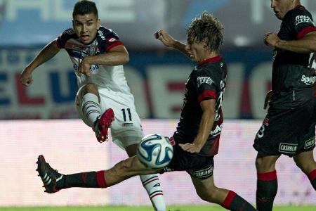 Spanien: Zweitliga-Profi mit zehn Stichen am Penis genäht