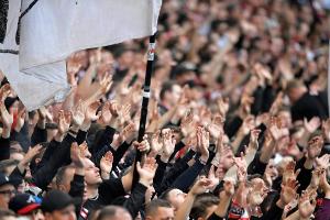 Derby in Stuttgart: Vier Festnahmen und Fund von Pyrotechnik