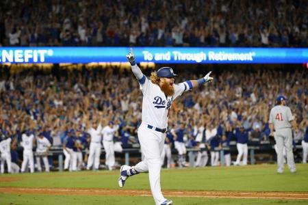 Baseball: Dodgers siegen nach Turner-Homerun 4:1 gegen Cubs