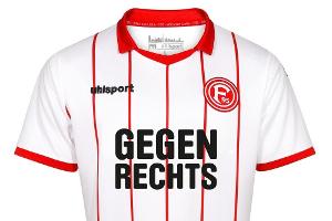 Fortuna mit Trikot "Gegen rechts" im Spiel am Freitag