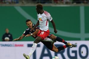 Bayern wehren RB-Angriff ab - erneuter Platzverweis für Keita