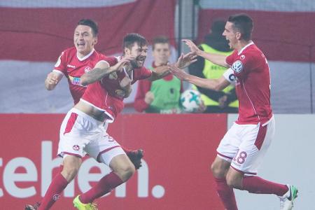 Das Spiel begann für die Hausherren perfekt: Nach wenigen Sekunden traf Lukas Spalvis zur Führung für die Roten Teufel, die ...