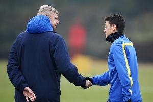 Wenger: Özil-Wechsel in der Winterpause denkbar