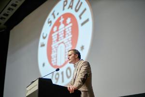 FC St. Pauli: Göttlich bleibt Präsident - 890.000 Euro Gewinn