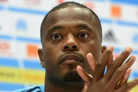 Evra nach Karatekick hart bestraft - Vertragsauflösung in Marseille