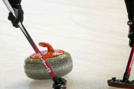 Curling-EM: Männer lösen WM-Ticket - Frauen wahren Chance