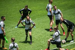 Peruanische Schamanen belegen Neuseelands Kicker mit einem Fluch