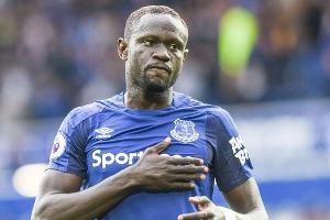 Novum: Everton-Profi Niasse droht Sperre wegen Schwalbe