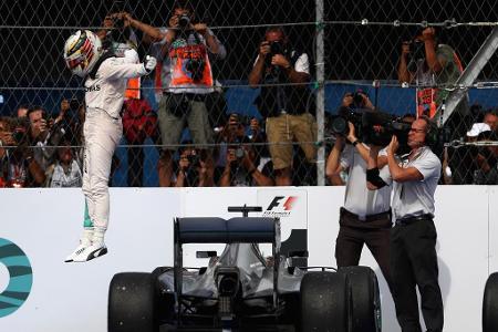 2016 steht das Wochenende in Mexiko ganz im Zeichen der Aufholjagd von Lewis Hamilton. Der Brite muss gewinnen, um seine Cha...
