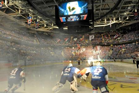 DEL: Nürnberg bleibt trotz Niederlage im Spitzenspiel Tabellenführer