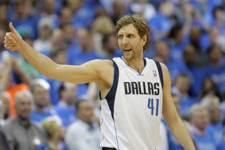 NBA: Nowitzkis Mavs nehmen Fahrt auf, Schröder verliert erneut