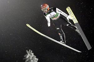 Skispringen: Eisenbichler gewinnt Qualifikation in Nischni Tagil