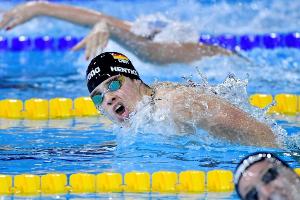 Kurzbahn-EM: Hentke gewinnt Gold über 200 m Schmetterling