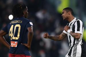 Juventus bleibt dank Costa an Neapel dran