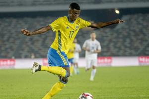 Schwedens Nationaltrainer räumt Dortmunds Isak WM-Chancen ein