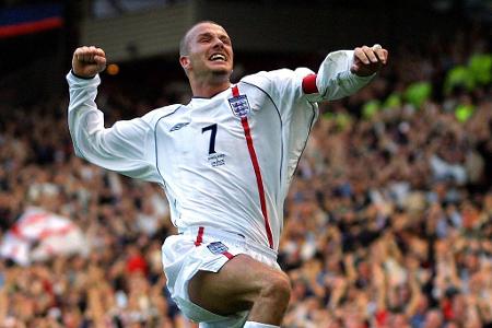 Der langjährige Kapitän der Three Lions trat einen Tag nach dem WM-Aus 2006 im Viertelfinale aus der Nationalmannschaft zurü...