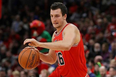 NBA: Knappe Niederlage für Zipser und die Bulls