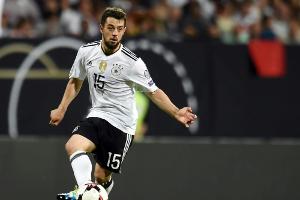 Medien: Bayern buhlt um Younes - Wechsel nach Neapel geplatzt