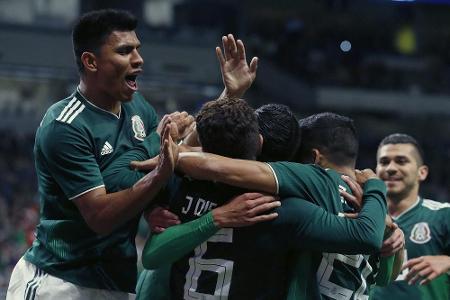 Deutscher WM-Gegner Mexiko feiert Sieg gegen Bosnien-Herzegowina