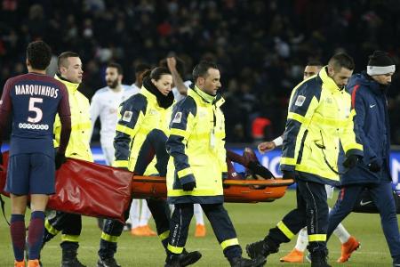 Neymar bei PSG-Sieg verletzt vom Platz getragen