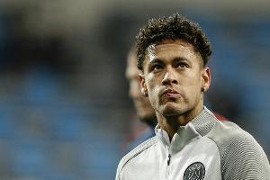 Nach Fuß-OP in Brasilien: Neymar in "zwei bis drei Wochen" zurück in Paris