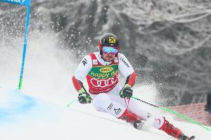 Hirscher vor fünftem Gesamtsieg im Riesenslalom