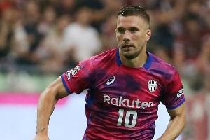 Podolski mit Kobe weiter sieglos