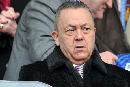 England: West Hams Mitbesitzer Sullivan von Münze getroffen