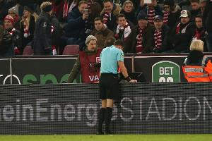 Videobeweis in der 2. Liga: Vereine äußern Bedenken