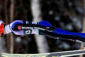 Eisenbichler in Vikersund zur Halbzeit Vierter - Stjernen führt