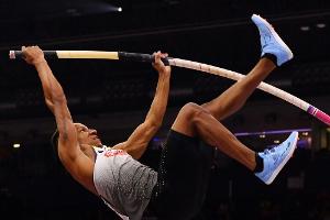 Hallen-WM: Stabhochspringer Holzdeppe auf Platz fünf