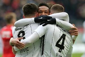Frankfurt gewinnt Rhein-Main-Derby und nimmt Kurs auf Champions League