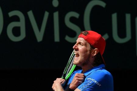 Davis Cup: Titelverteidiger Frankreich mit Mühe