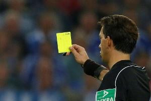 DFB-Schiri-Boss Fröhlich begrüßt Gelbe Karte für Trainer