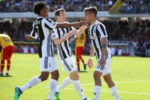 Neapel hält Druck auf Juventus aufrecht