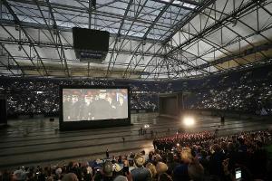 25.000 Zuschauer bei Premiere der Assauer-Doku - Weltrekord verpasst